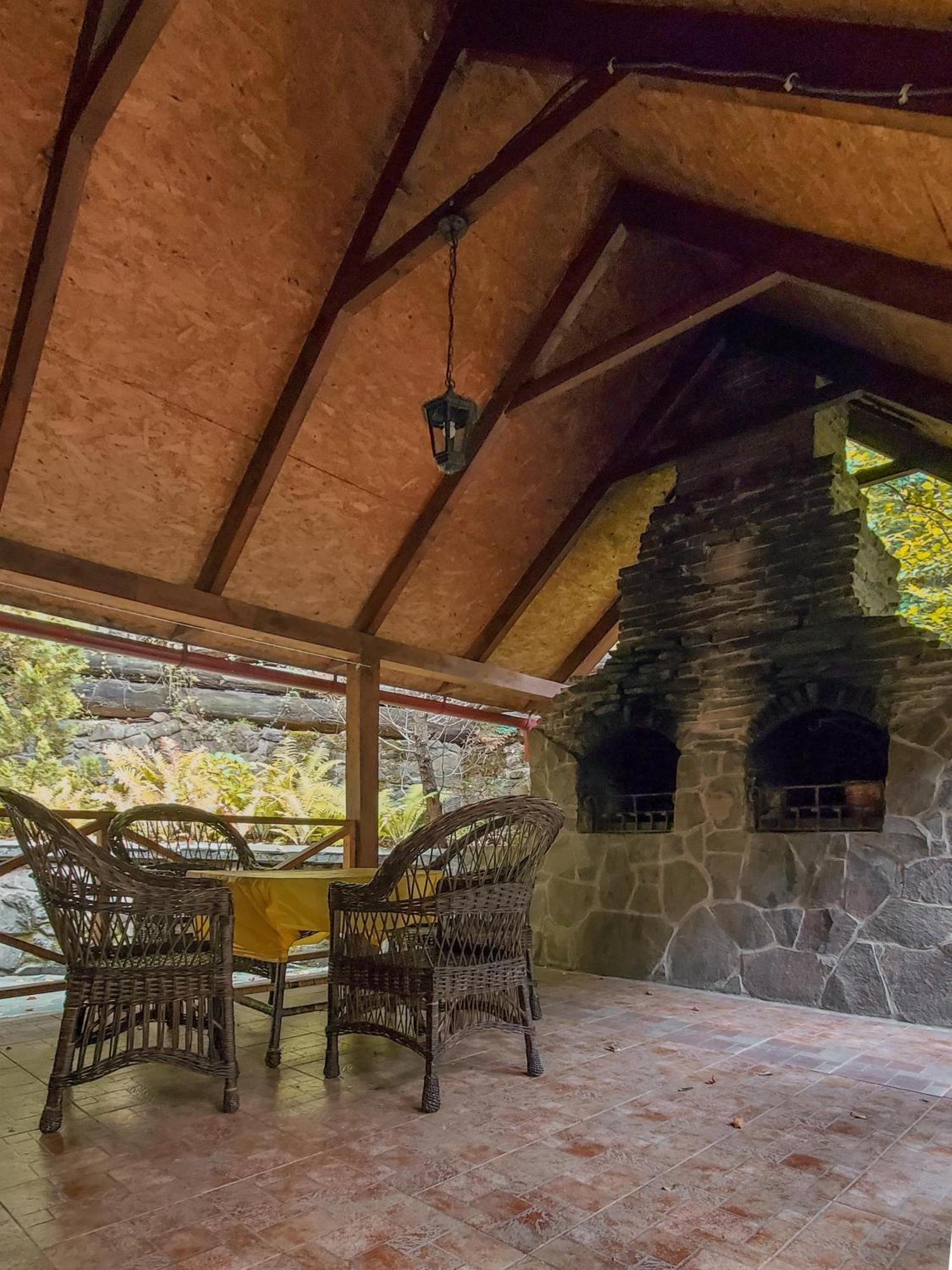 Elf-Cottage Tur'ya Paseka エクステリア 写真