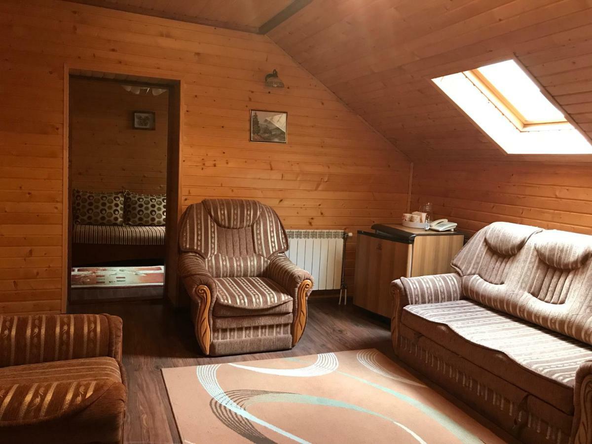 Elf-Cottage Tur'ya Paseka エクステリア 写真