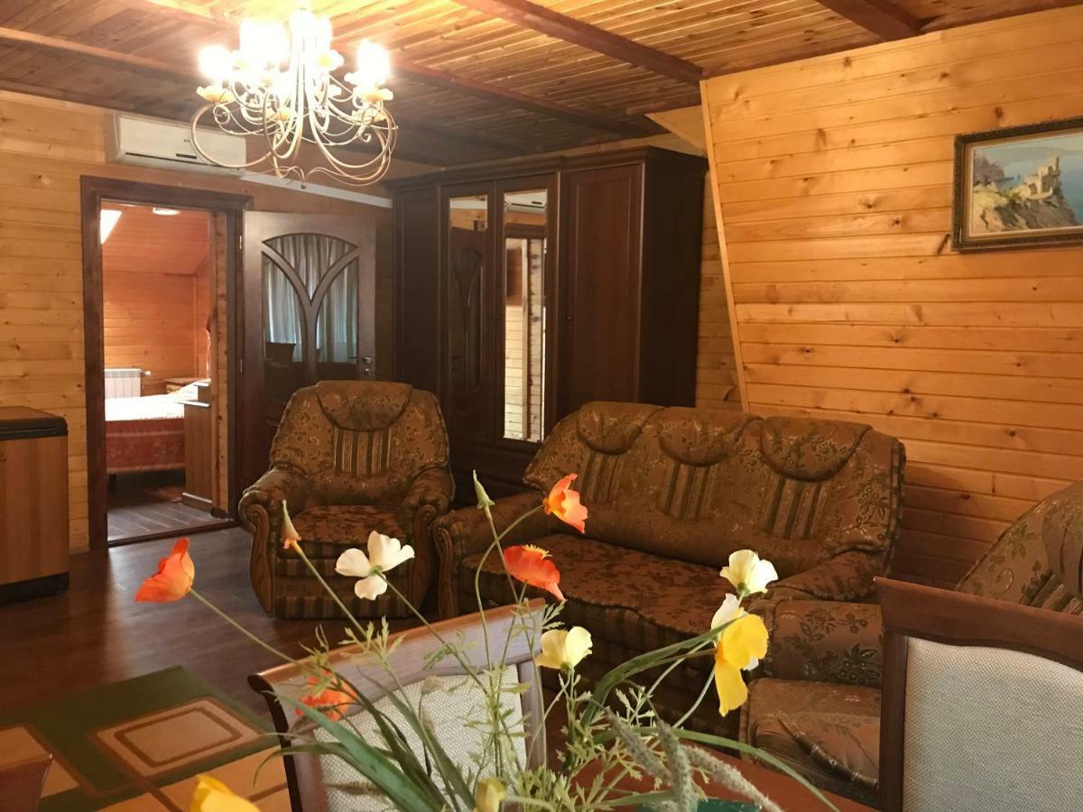 Elf-Cottage Tur'ya Paseka エクステリア 写真
